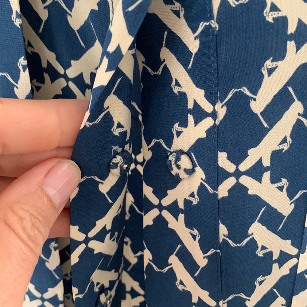 Charlotte Taylor from Anthropologie grasshopper print sleeveless silk top - Picture 7 of 9